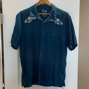 Latino Heritage Blue Floral Embroidered SS Button Down Men's/Unisex Shirt L